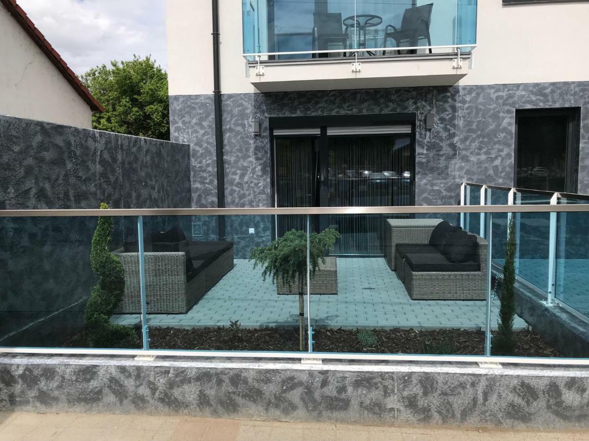 Orient Suite Sarvar Luaran gambar