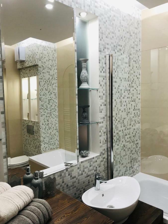 Orient Suite Sarvar Luaran gambar