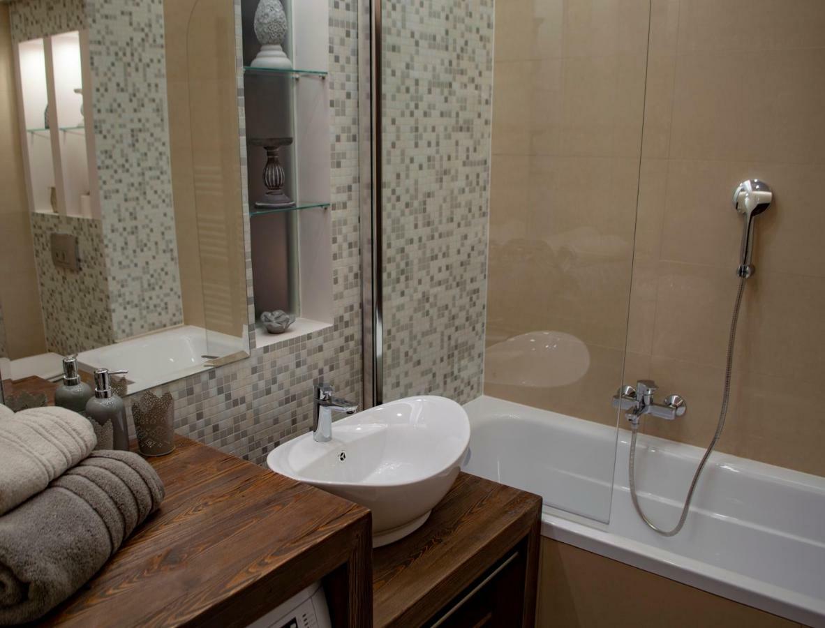 Orient Suite Sarvar Luaran gambar